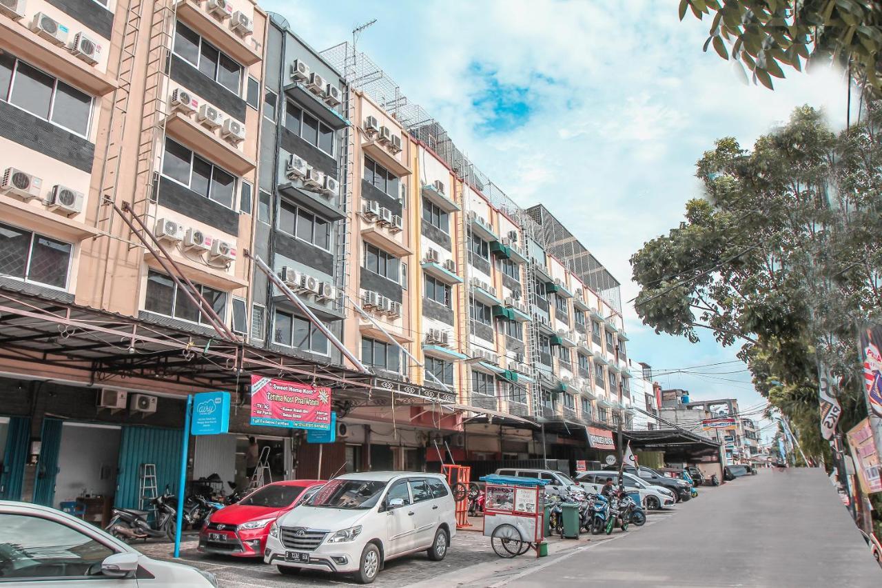 Oyo 383 Env Residence จาการ์ตา ภายนอก รูปภาพ