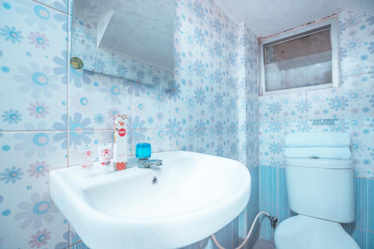 Oyo 383 Env Residence จาการ์ตา ภายนอก รูปภาพ